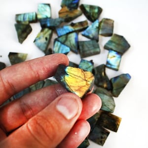 Top Quality Natural Raw LABRADORITE Rough, Multi Flashy Crystal Labradorite, Healing Crystals, Untreated Specimen Slices Rough, Raw Gemstone image 5