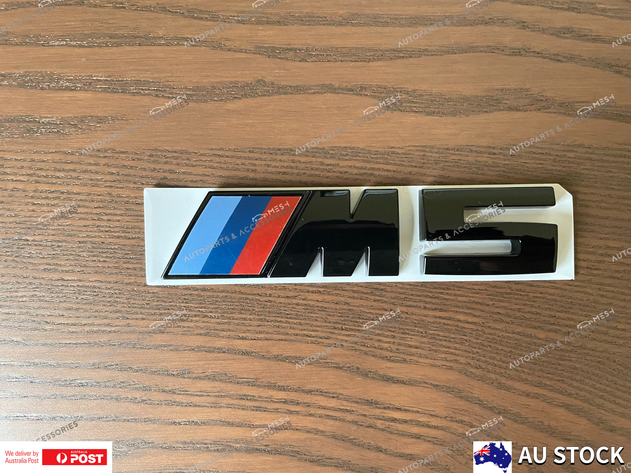 Bmw M5 Emblem Schwarz Glänzend Neuware in Folie, Schriftzug, Badge,  Aufkleber - .de