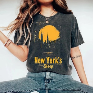 Personalized with Your Text Vintage New York T-Shirt Artistic Design Unisex or Women Streetwear Style Urban Vintage Inspired Fashion