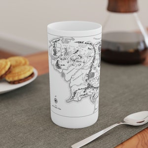 Herr der Ringe Karte von Mittelerde konische Kaffeebecher (8oz, 12oz)