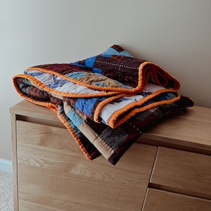 Musselin Quilt | “Spatz”, Größe Voll | 100% HANDGENÄHT