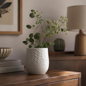 Mid Century Modern Porzellan- Vase von Royal KPM mit Relief - Zweige von Blättern vintage 70er Jahre Handarbeit H13cm