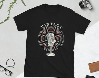 Vintage microphone design for musicians saying funny t-shirt gift unisex women men