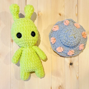 Crochet Alien,Cosmo The Alien, Crochet Alien Plush, Handmade Alien, Alien Plush, Extraterrestrial Plush, Space Alien, Amigurumi Alien, Alien