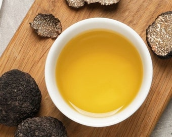 Black Truffle Oil, Natural Truffle Oil, Free of Additives and Preservatives, Premium Quality Gourmet Selection Truffle Oil