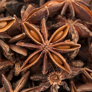 Organic Star Anise, Pure Star Anise Spice, Village Product Authentic Spices, Traditional and Gourmet Flavor Illicium verum Spice