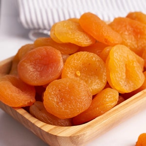 Organic Dried Apricots, Homemade Dried Apricots Without Additives, Authentic Village Products, Natural and Sun Dried Apricots