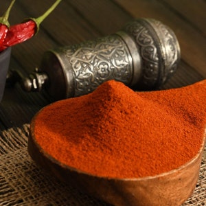 Organic Chili Powder, Red Pepper Spices, Village Product Hot Red Pepper, Traditional and Gourmet Flavor Powdered Red Pepper Spices
