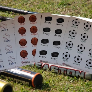 Etiquettes personnalisées pour sports - Baseball, hockey, football, basket-ball et football. Vinyle rond mat de 2,5 cm (1 po.) personnalisé