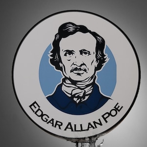 Edgar Allan Poe Laptop Wasserflasche Aufkleber 8,25 Zoll hoch