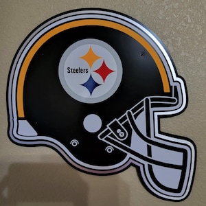 Pittsburgh Steelers Helmet wall décor.