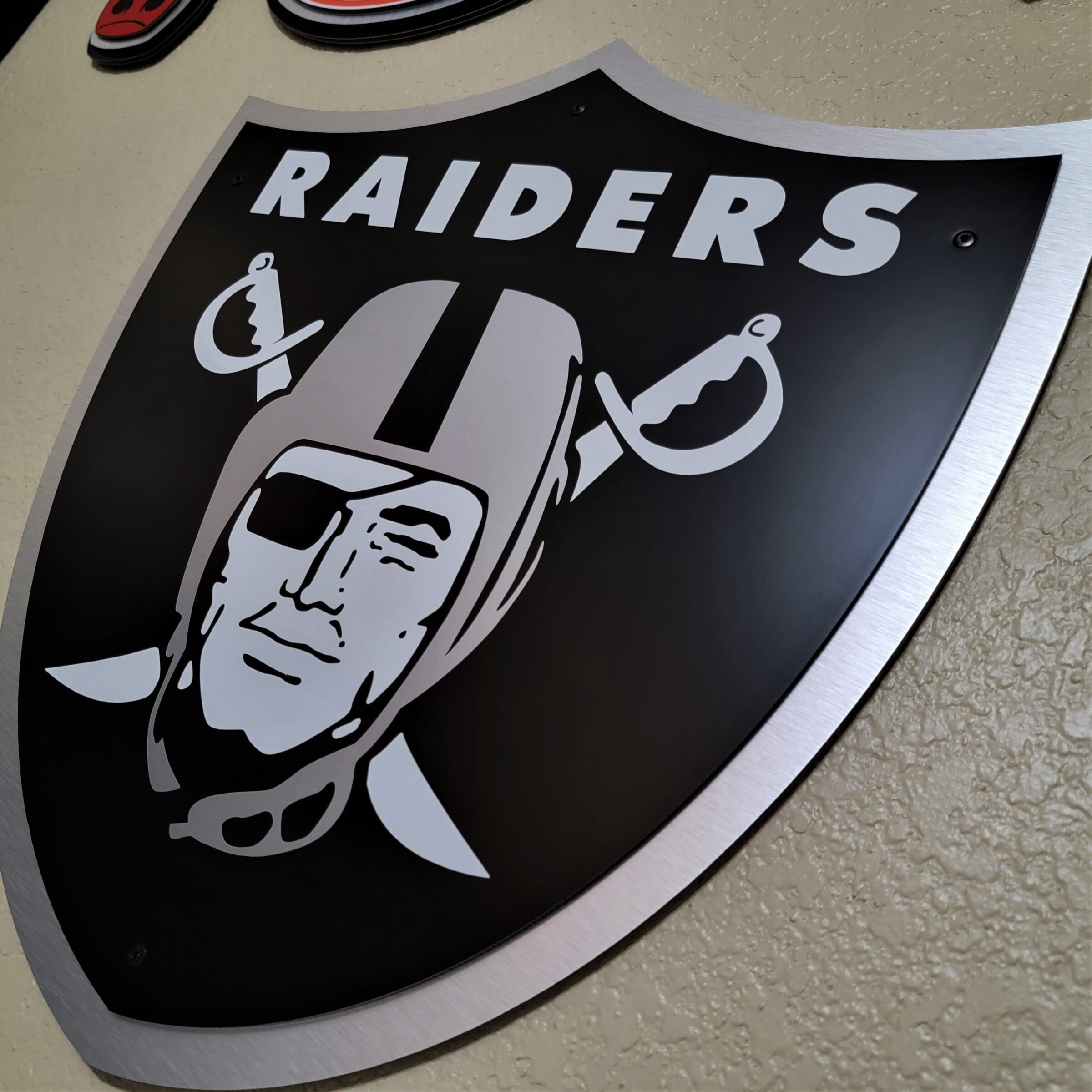 ウォールアート　ディスプレイ　看板　スチール　RAIDERS レイダース　サイン il_fullxfull.4825024778_legv.jpg