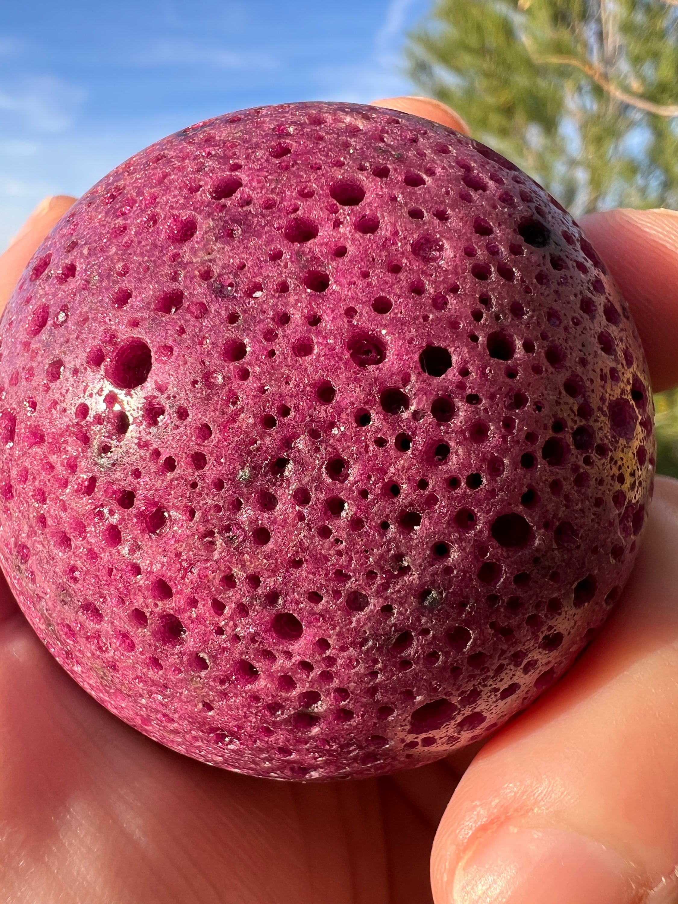 Large Honeycomb Ruby Sphere | Ultraviolet Reactive | Clear Stand