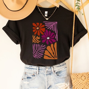 Subtle Lesbian Shirt for WLW Lesbian Gift Idea, Lesbian Pride Flower Block Print Wildflower Tshirt for LGBTQ Friend