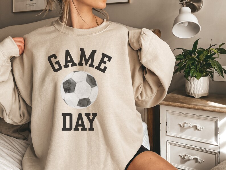 Game Day Sweatshirt for Soccer Season, Simple Preppy College Style Futbol Watching Shirt Women for Soccer Mom Gift, Coach Wife Shirt Sand