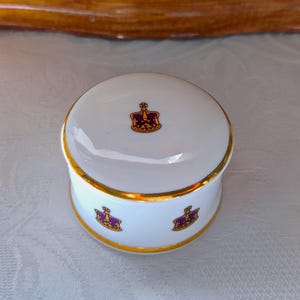 Elegant English Bone China trinket box, Jewellery Box, Tower of London, Crown Jewels, Royal Souvenir, Vintage Trinket Box, Perfect Gift