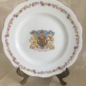 Vintage QUEEN ANNE Coronation of Queen Elizabeth II 1953 Decorative Plate