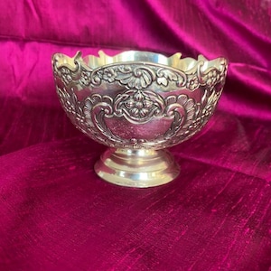 F. B. Rogers Silver Co Sockel versilberte Schale