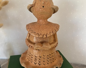 Vintage Clay Art Women Figure/ Vintage Lady Sculpture