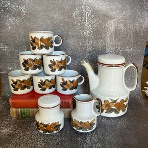 Vintage Ceramic Tea Pot / Coffee Pot, Tea Cups,Creamer,Sugar Bowl Set Made in Japan