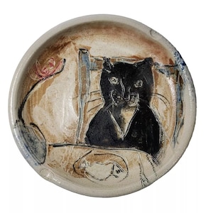 Vtg Kitty Cat Pottery Plate Dish Artist Signed Textured Bowl Mouse Paws Indent Cat At Table Eating Fish 9.5"