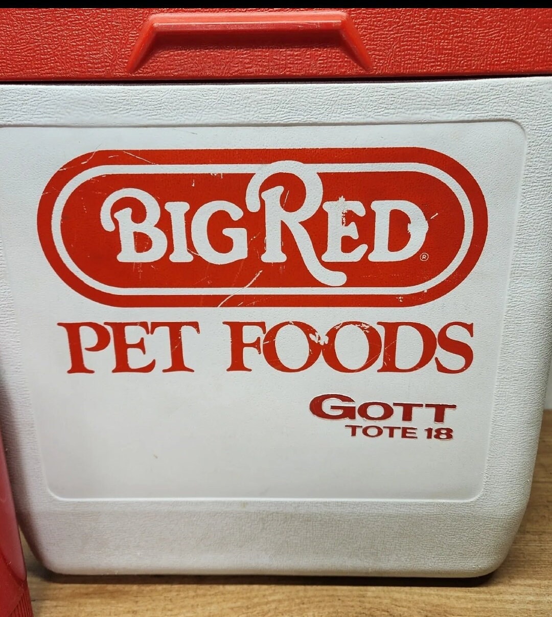 Vintage Gott Tote 18 Beverage Drink Can Cooler 1818 Big Red Dog