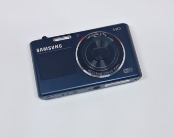 Samsung DV150F 16 megapixels | 2.7″ screen | 25 – 125 mm (5×)