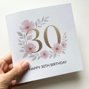 30e verjaardagskaart voor haar roze bloemenkrans | Elegante pastelkleurige mijlpaalkaart | Aangepaste leeftijd verjaardagskaart | Bloemen 30e verjaardag