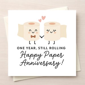 Tarjeta divertida para el primer aniversario: un año más / Lindo juego de palabras con papel higiénico para aniversario / Tarjeta de amor para él o ella