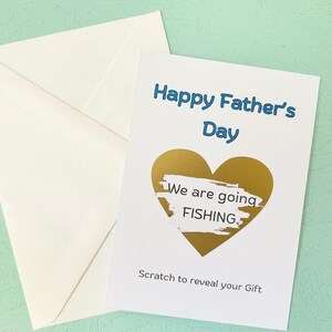 Carte à gratter fête des pères, cartes à gratter surprise personnalisées, carte à révéler personnalisée, carte à message secret, cadeau pour papa, carte de voyage surprise pour papa