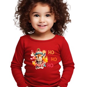 Christmas Giraffe Shirt: Santa Hat Ornament Crewneck Pullover