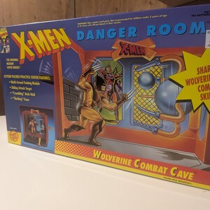 NIB Wolverine Combat Cave X-Men Danger Room Toy Biz 90s vintage toy playset