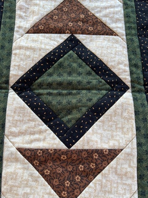 Green and Cream Table Runner: Elegant Handcrafted Decor - Etsy