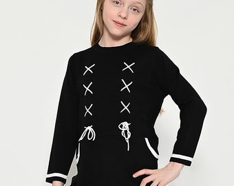 Long sleeve sweater for girls.