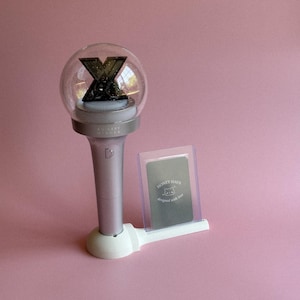 Xdinary Heroes Villains Lightstick Stand