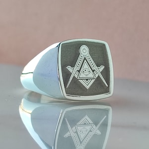Masonic Ring For Men in Sterling Silver, Unique Freemason Cross Ring to Family, Engraved Cool Mens Silver Ring, Vintage Men Jewelry to Dad