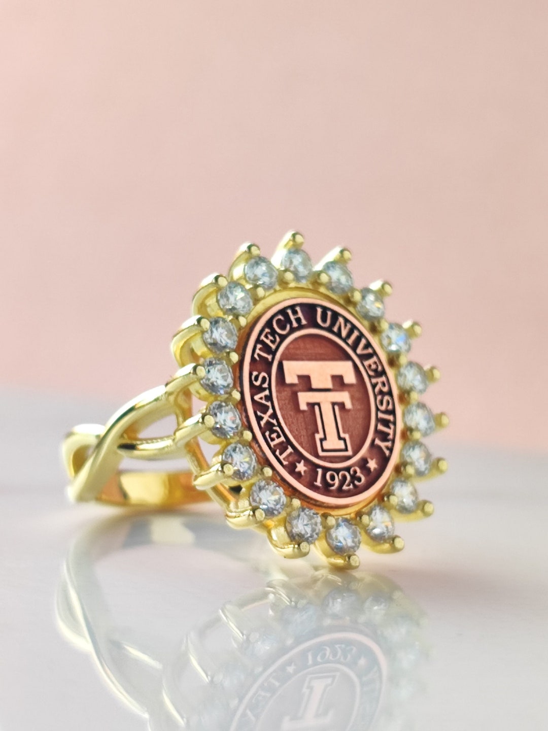 Humber Graduation Rings Custom College Ring: School Emblem, Graduation Year, Solid Gold Options ...