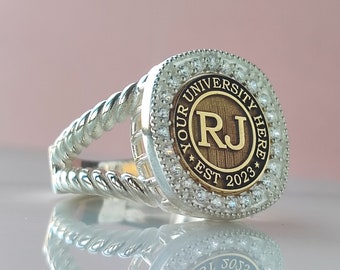 Class ring Personalized gift Graduation ring Graduation gift  College ring ,Woman ring ,Solid gold ring college ring,Handmade jewelry - Main Image