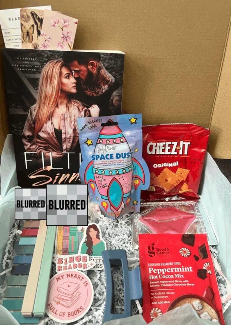 Spicy Romance Box | Dark Romance, Blind Date or Personalized Book Lovers Gift image 7
