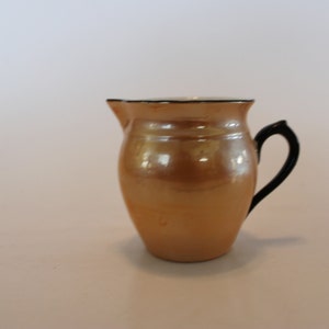 Peach lusterware creamer, HK Czechoslovakia, 6oz capacity