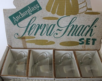 Anchor Hocking Anchorglass Serva-snack Set, 4 Trays and 4 Glasses