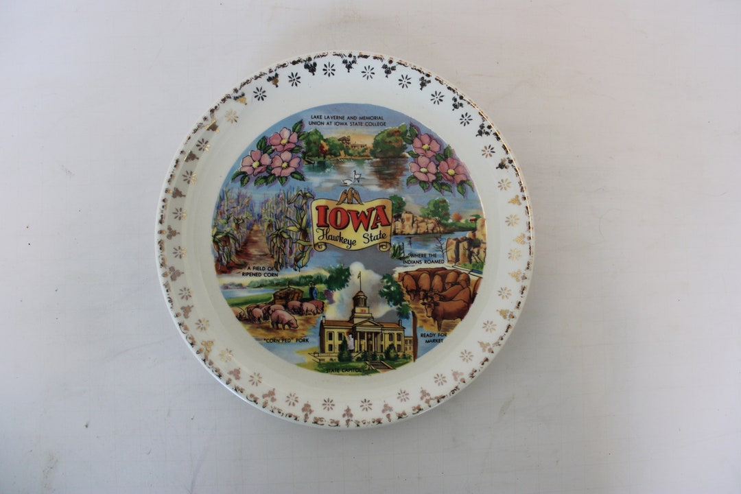 Classic Souvenir Plate of Iowa, the Hawkeye State, Highlighting ...