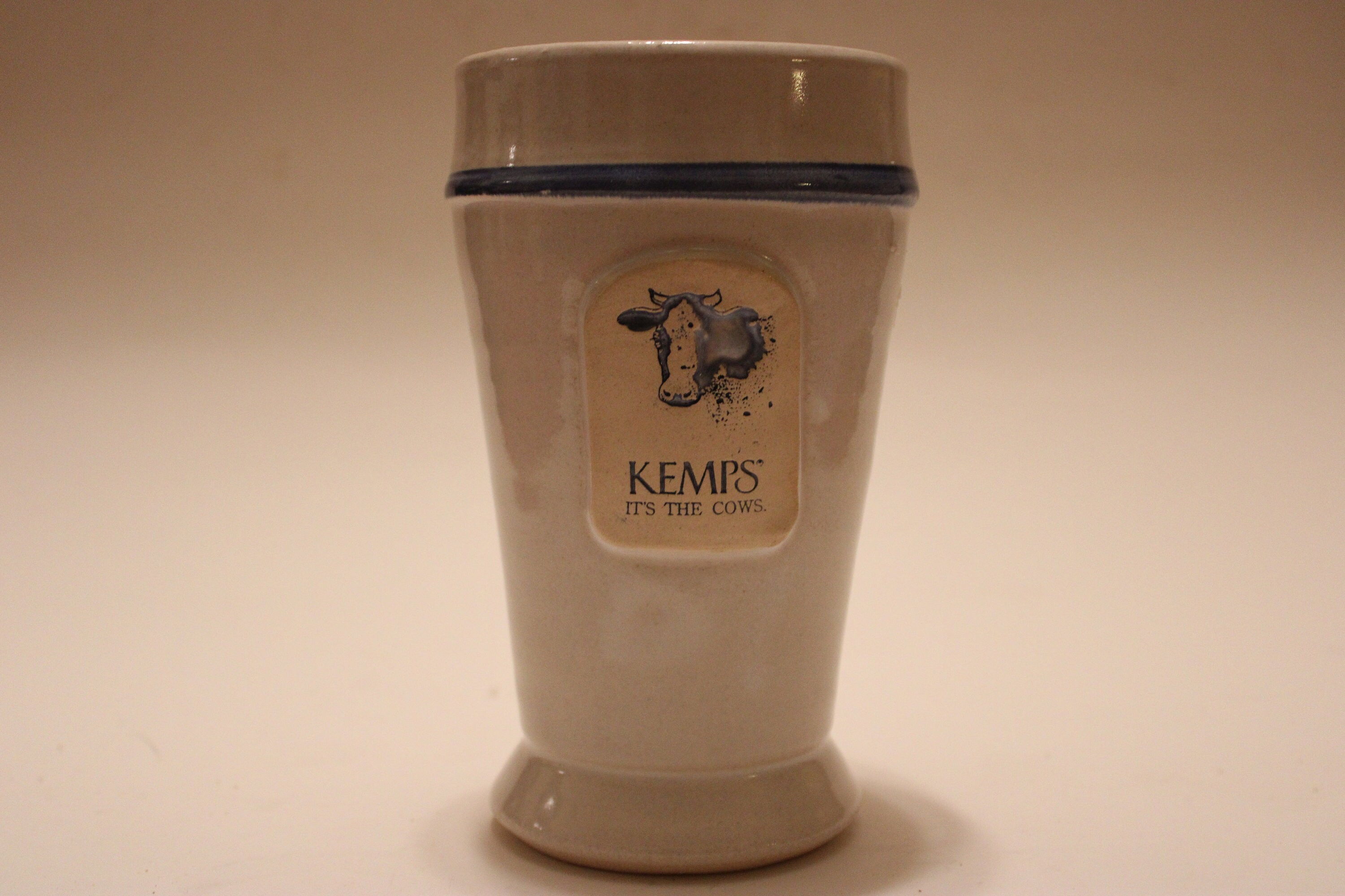 Copo de sundae Kemps It's The Cows, 2001, 3,5" de diâmetro, Cerâmica Grey Fox