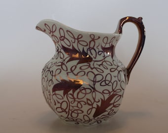 Wedgwood of Etruria & Barlaston pitcher, Made in England in 1915 serial #C5239, extensive crack on side