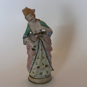 Figurine, female opera singer (?), made in Occupied Japan, 1940s