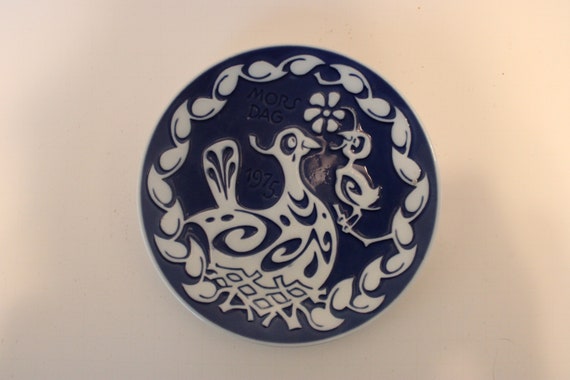 Royal Copenhagen Mors Dag 1975 (mother's Day) 6