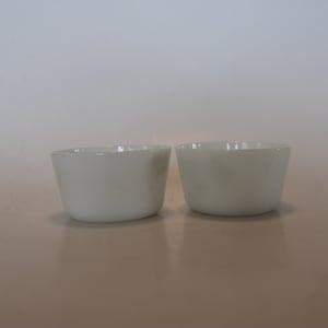 Glasbake, Set von ZWEI Vintage Puddingbechern, 3,25 &quot;Durchmesser, 4 Unzen Fassungsvermögen
