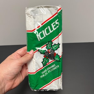 1 Pack Vintage Christmas 18&#39;&#39; Icicles/VTG Silver Tinsel/Retro Christmas Tree Strands/NOS/Kitschy Holiday/Flame Resistant/1000 strands/IOB