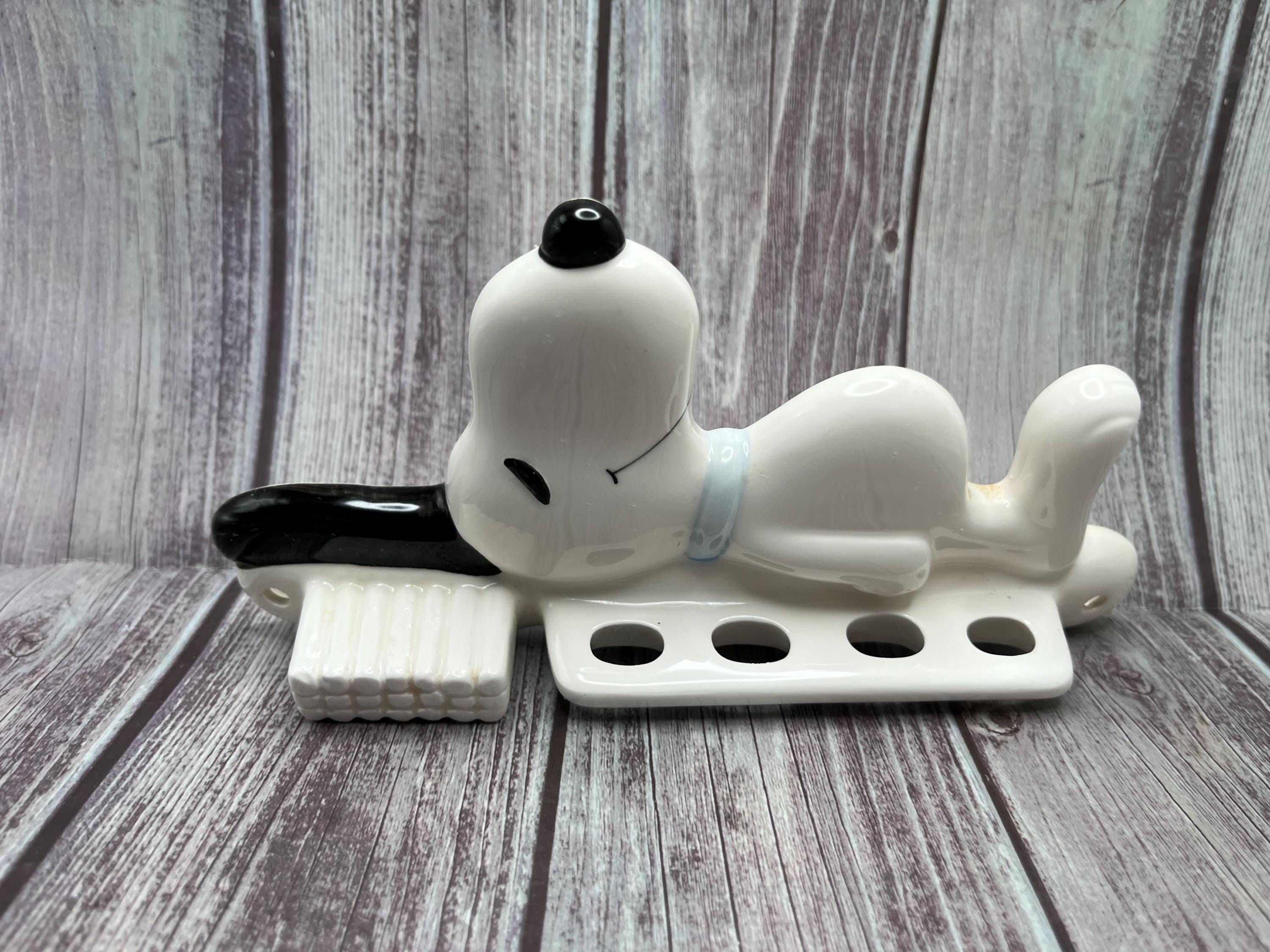 Vintage Snoopy Ceramic Toothbrush Holder Peanuts 1966 - Etsy