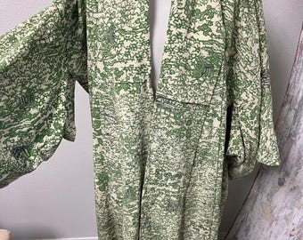 Vintage Green Kimono Robe: Bamboo House Design